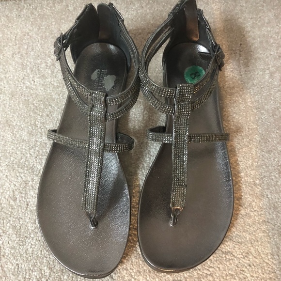 Kenneth Cole GunMetal/ Dark Silver grayish Sandle - Picture 1 of 3